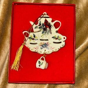 Lenox Winter Greetings Cardinal Tea Set Christmas Ornament Catherine McClung
.